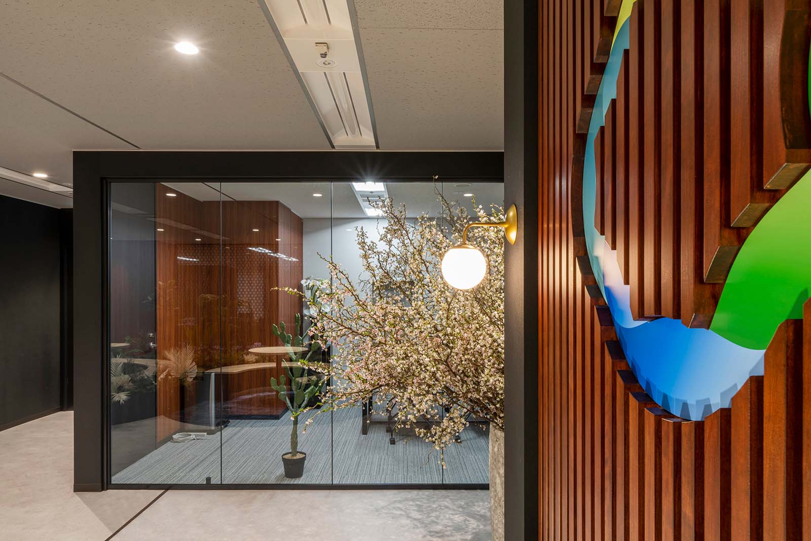 office_eucalia